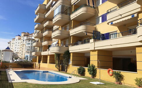 Bellavista del Puerto: Costruzione, Pianta, Acqua, Proprietà, Cielo, Finestra, Nube, Azzurro, Blu, Architettura