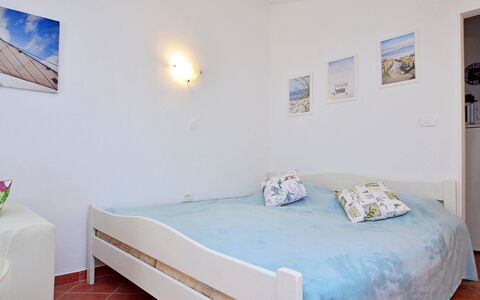Aron: Proprietà, Mobilia, Comfort, Blu, Azzurro, Cornice, Legna, Tessile, Telaio Del Letto