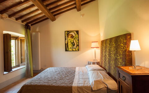 Casale Porano: Camera Da Letto, Letto, Camera, Proprietà, Mobilia, Costruzione, Lenzuolo, Interior Design, Casa, Soffitto