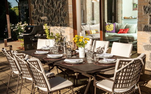 Casale Porano: Mobilia, Camera, Tavolo, Proprietà, Sala Da Pranzo, Tavolo Esterno, Interior Design, Casa, Sedia, Cucina & Sala Da Pranzo Tavolo