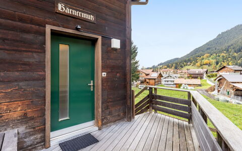 Bärnermutz: Legna, Latifoglie, Porta, Plank, Raccordo, Villetta, Color Legno, Log Cabin, Pavimento In Legno, Portico