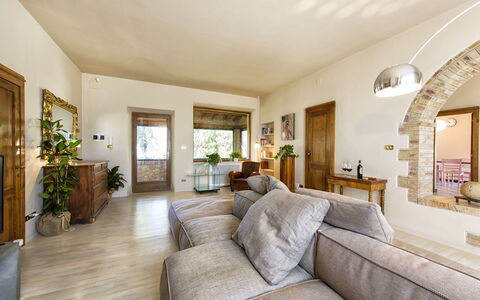 Villa Piazza Della Fortezza: Proprietà, Camera, Costruzione, Mobilia, Interior Design, Soggiorno, Immobiliare, Casa, Casa, Soffitto