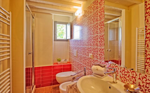 Villa Marietta: Camera, Bagno, Proprietà, Interior Design, Casa, Immobiliare, Costruzione, Casa, Tenda, Architettura
