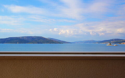 Villa Mustra: Blu, Corpo D'Acqua, Cielo, Mare, Orizzonte, Acqua, Oceano, Azzurro, Costa, Riva