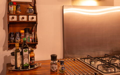 Casa Di Vignolo: Elettrodomestico Da Cucina, Cucina, Cucina Stufa, Controsoffitto, Piano Cottura, Apparecchio Major, Color Legno, Stufa A Gas, Stufa, Elettrodomestico