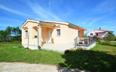 Lory: Nube, Cielo, Pianta, Costruzione, Finestra, Lotto, Casa, Villetta, Zona Residenziale, Paesaggio