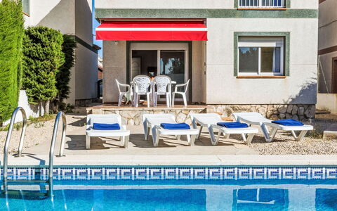 Santa Marta Iii: Acqua, Pianta, Giorno, Proprietà, Costruzione, Piscina, Azzurro, Albero, Cielo, Architettura