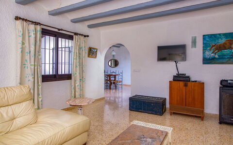 Forest: Mobilia, Costruzione, Proprietà, Cornice, Divano, Pianta Della Casa, Legna, Cabinetry, Finestra, Pianta