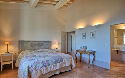 Casa Olivia: Camera Da Letto, Letto, Mobilia, Camera, Proprietà, Lenzuolo, Telaio Del Letto, Interior Design, Pavimento, Costruzione