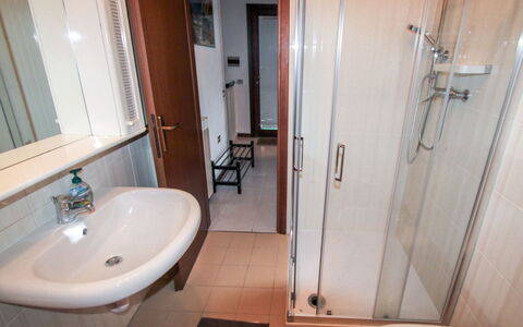 La Romantica: Proprietà, Idraulico Fixture, Lavello, Rubinetto, Bagno, Lavandino Del Bagno, Vasca Da Bagno, Interior Design, Legna
