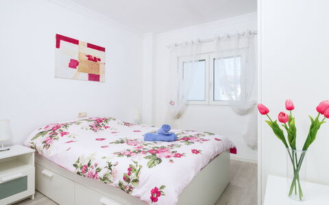 Apartamentos Pueblo Valleverde: Camera Da Letto, Letto, Camera, Mobilia, Lenzuolo, Proprietà, Bedding, Rosa, Telaio Del Letto, Interior Design
