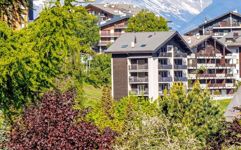Clair Matin 20: Costruzione, Architettura, Zona Residenziale, Casa, Casa, Insediamento Umano, Catena Montuosa, Appartamento, Hill Station, Valle