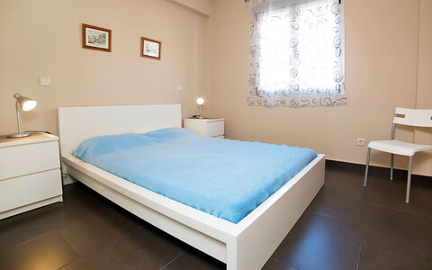 Gabriel 01: Mobilia, Proprietà, Comfort, Azzurro, Costruzione, Legna, Illuminazione, Interior Design, Pavimento
