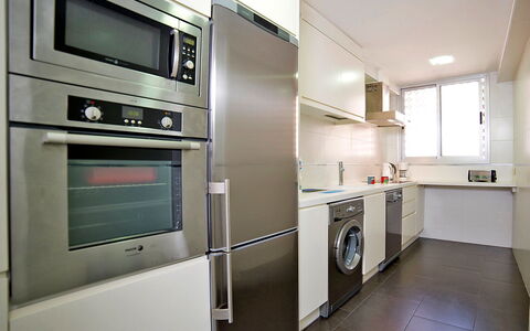 Gabriel 01: Elettrodomestico Da Cucina, Elettrodomestico, Pavimento, Cabinetry, Pavimentazione, Apparecchio Major, Costruzione, Casa, Gas