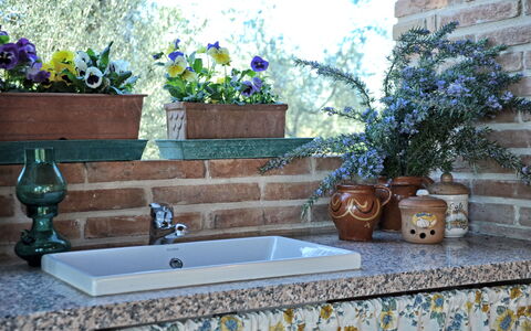 Il Fienile Di Giovanna: Camera, Proprietà, Piastrella, Lavello, Controsoffitto, Bagno, Interior Design, Casa, Immobiliare, Architettura