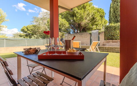 Scarlino Summer Village: Mobilia, Sedia, Mobili Da Esterno, Shade, Color Legno, Giardino, Tavolo Esterno, Cucina & Sala Da Pranzo Tavolo, Backyard, Landscaping