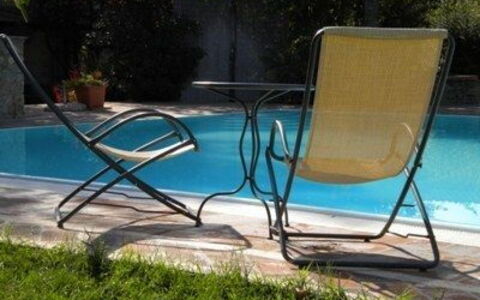 Borgo Santinovo: Mobili Da Esterno, Mobilia, Sedia, Lettino, Piscina, Tempo Libero, Sedia Pieghevole, Terrazza, Sedia A Sdraio, Tavolo
