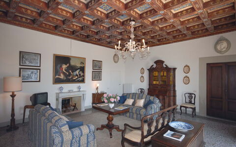 Villa Del Conte: Proprietà, Camera, Soffitto, Costruzione, Interior Design, Mobilia, Immobiliare, Casa, Casa, Soggiorno