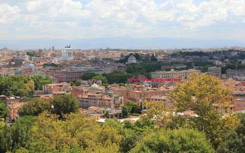 Studio Moremi': Nube, Cielo, Giorno, Costruzione, Albero, Vegetazione, Quartiere, Urban Design, Orizzonte, Zona Residenziale