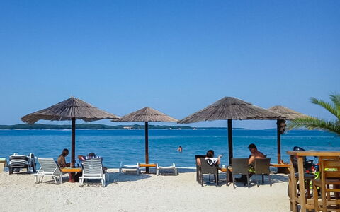 Villa Fasana: Spiaggia, Vacanza, Cielo, Mare, Turismo, Oceano, Costa, Estate, Ricorrere, Riva