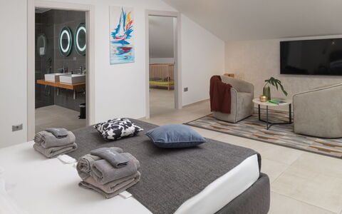 Villa Fasana: Mobilia, Interior Design, Pavimentazione, Pavimento, Camera Da Letto, Legna, Letto, Camera, Soffitto, Tessile