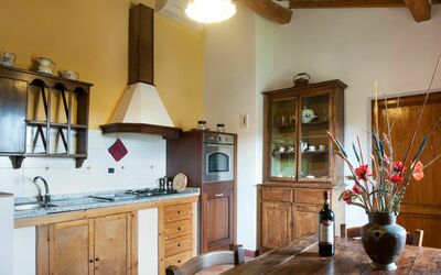 407: Camera, Controsoffitto, Proprietà, Mobilia, Cucina, Interior Design, Costruzione, Casa, Casa, Immobiliare