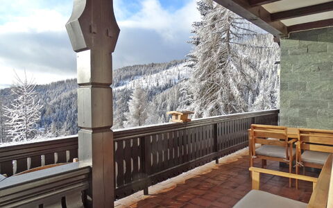 Lotte: Proprietà, Casa, Neve, Camera, Albero, Casa, Immobiliare, Costruzione, Portico, Legna