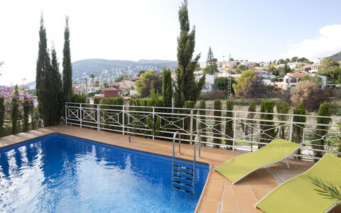 Junio: Piscina, Proprietà, Immobiliare, Tempo Libero, Ricorrere, Vacanza, Costruzione, Casa, Villa, Estate