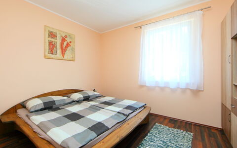 Beige: Proprietà, Mobilia, Finestra, Comfort, Azzurro, Legna, Tessile, Illuminazione, Architettura