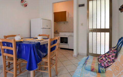 Rosolina Mare 500: Camera, Proprietà, Mobilia, Casa, Costruzione, Pavimento, Interior Design, Tavolo, Immobiliare, Sala Da Pranzo