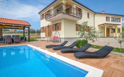 Poreč Tar 103: Proprietà, Costruzione, Casa, Piscina, Immobiliare, Casa, Estate, Villa, Zona Residenziale, Architettura