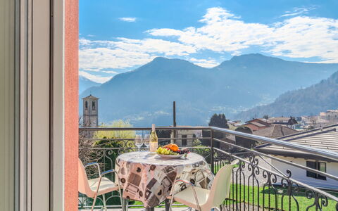 Marta: Zona Residenziale, Appartamento, Casa, Insediamento Umano, Costiera E Morfologie Oceanic, Costa, Mare, Condominio, Ricorrere, Sobborgo