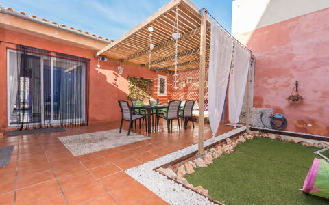 Fonoll Mari: Cielo, Pianta, Costruzione, Legna, Interior Design, Shade, Pavimentazione, Zona Residenziale, Pavimento, Brick
