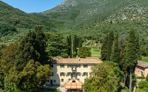 Villa de Ranieri: Cielo, Pianta, Montagna, Natura, Verde, Paesaggio Naturale, Albero, Lotto, Highland, Vegetazione