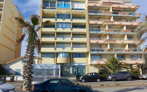 Marianne: Costruzione, Zona Residenziale, Appartamento, Proprietà, Quartiere, Condominio, Architettura, Uso Misto, Immobiliare, Casa