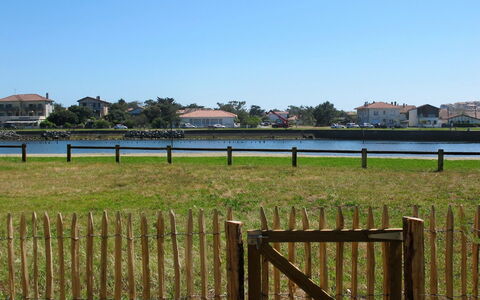 Le Hameau des Pêcheurs 1: Recinzione, Pascolo, Guardrail, Erba, Graminacee, Cielo, Area Rurale, Lotto, Home Scherma, Pascolo