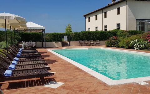 Villa Dei Michelangioli a Brolio: Piscina, Proprietà, Costruzione, Casa, Immobiliare, Ricorrere, Villa, Casa, Tempo Libero, Appartamento