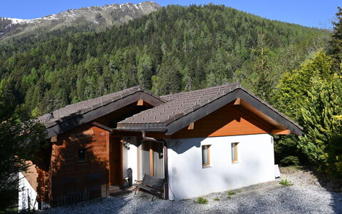 Ropiar: Mobilia, Costruzione, Tavolo, Pianta, Sedia, Pianta Della Casa, Shade, Arancia, Interior Design, Pavimentazione
