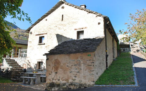 Rustico Cristallo: Proprietà, Casa, Casa, Parete, Costruzione, Villetta, Architettura, Tetto, Immobiliare, Area Rurale