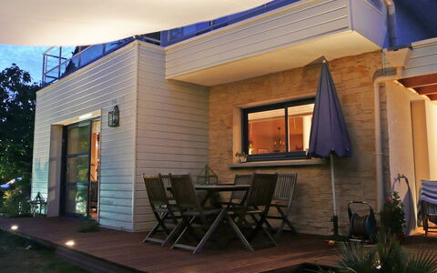 Roch Azur: Casa, Casa, Proprietà, Raccordo, Costruzione, Tetto, Deck, Immobiliare, Portico, Architettura
