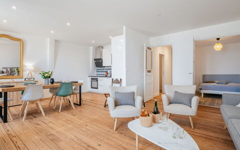 Résidence les Terrasses: Zona Residenziale, Casa, Casa, Tetto, Estate, Villetta, Balcone, Sobborgo, Giardino, Villaggio
