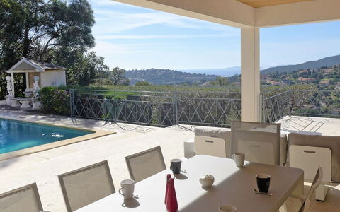 Belle Vue: Proprietà, Casa, Costruzione, Immobiliare, Camera, Casa, Piscina, Interior Design, Vacanza, Estate