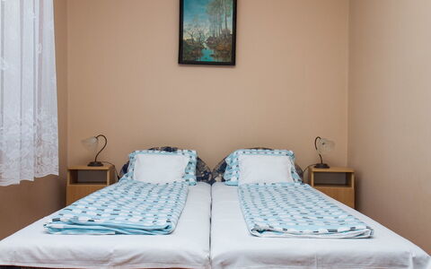 Gerle: Mobilia, Proprietà, Costruzione, Comfort, Azzurro, Cornice, Letto, Legna, Tessile