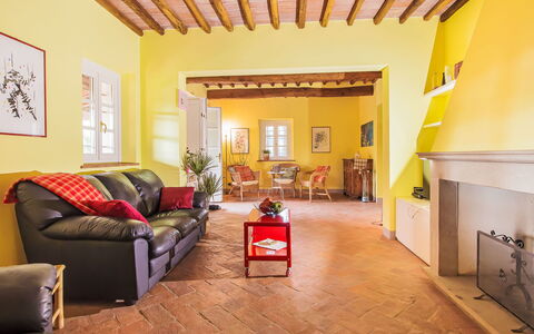 Villa Il Pellicano: Interior Design, Mobilia, Pavimentazione, Parete, Pavimento, Legna, Soffitto, Camera, Divano, Soggiorno