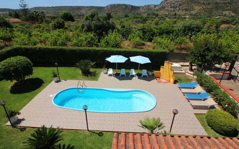 Andrea: Pianta, Shade, Mobili Da Esterno, Albero, Architettura, Immobiliare, Tempo Libero, Comfort, Lettino, Tinte E Ombre