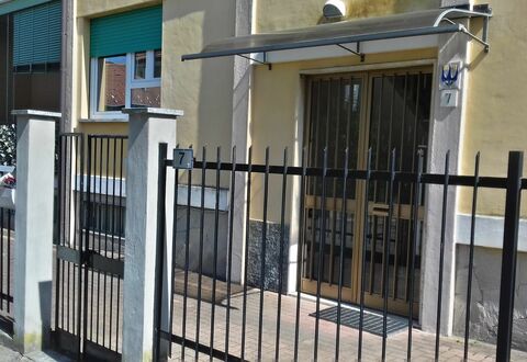 Corallo: Ferro, Proprietà, Cancello, Costruzione, Metallo, Corrimano, Quartiere, Facciata, Balcone, Architettura