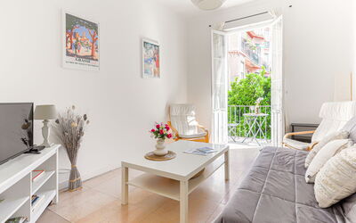 Nice 434: Tavolo, Mobilia, Pianta, Proprietà, Pianta Della Casa, Interior Design, Cornice, Comfort, Illuminazione, Arancia