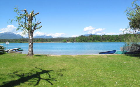 Seehaus Blue Faak: Corpo D'Acqua, Paesaggio Naturale, Natura, Acqua, Riva, Proprietà, Lago, Cielo, Verde, Ambiente Naturale