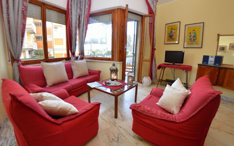 Carnevale: Soggiorno, Mobilia, Camera, Proprietà, Interior Design, Costruzione, Divano, Immobiliare, Tenda, Casa