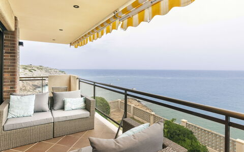 Cala D'Or: Proprietà, Mobilia, Acqua, Cielo, Costruzione, Divano, Shade, Architettura, Interior Design, Mobili Da Esterno